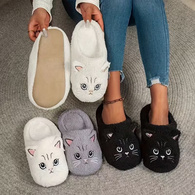 Embroidery Cat - Cozy Unisex Plush Slippers with Cat