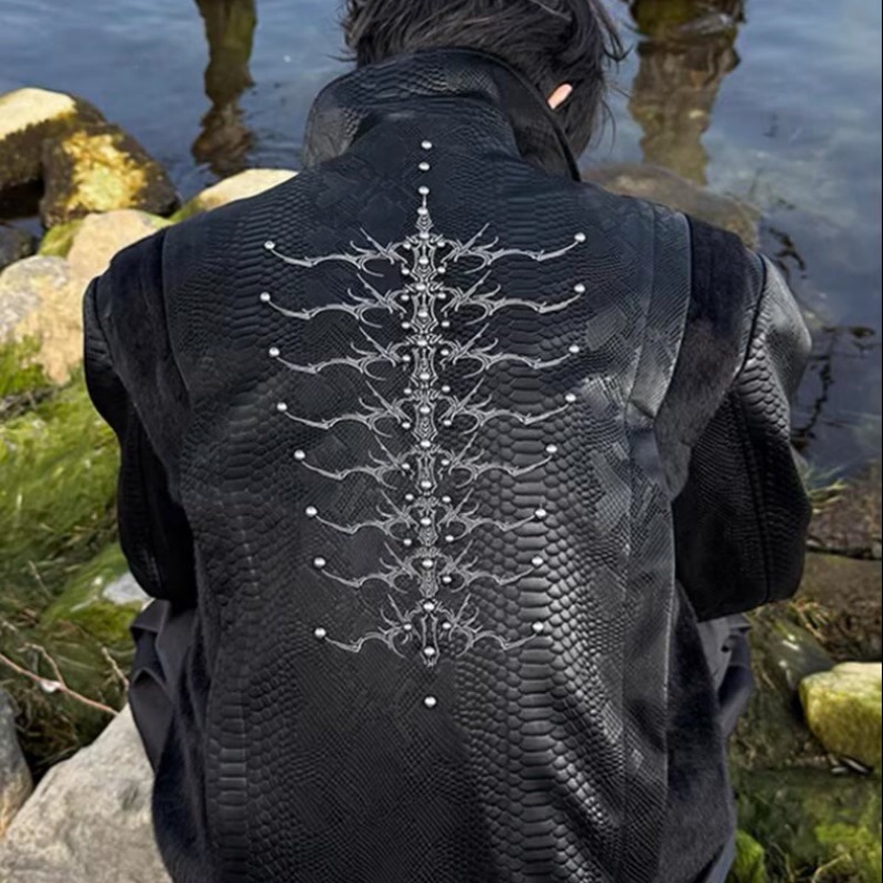 Men Black Snake Embossed Jacke - огляд і ціна Embroidery Gothic