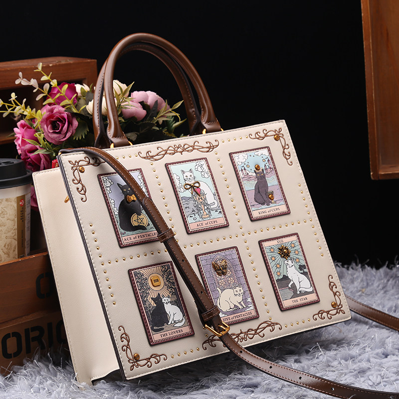Vintage and Luxury Designer Ba - огляд і ціна Embroidery Cat