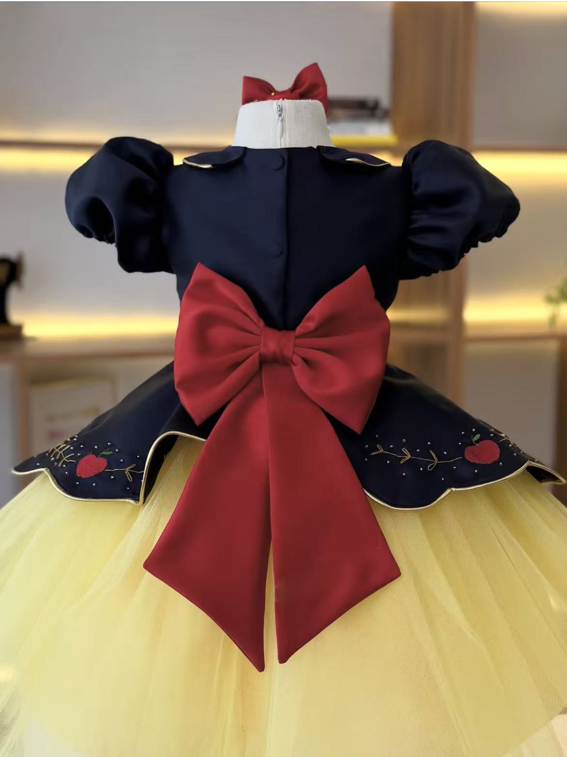Summer Baby Girl Crown Apple E - огляд і ціна Embroidery Yellow